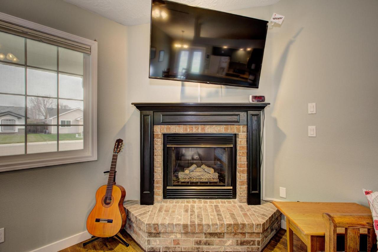Hello Dolly! 3 Beds, 2 Bath, 2 Tv'S, Fireplace, Quiet Neighborhood In Star, Id Minutes From Walking Trails And River Views Eagle Exterior foto